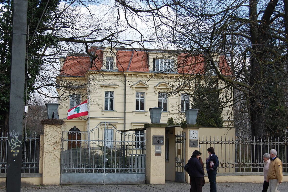 1200px-Be Embassy of Lebanon 01